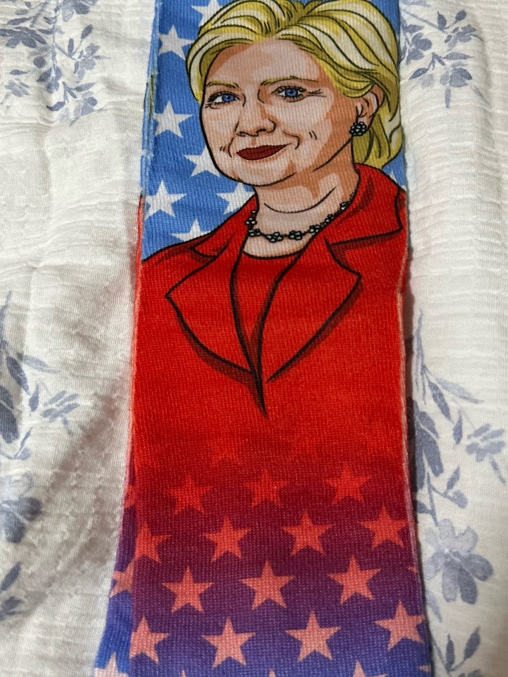 Living Royal Hillary Novelty Red & Blue Patterned Socks